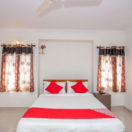 Oyo 27839 Manyata Residency Hotell Bangalore Exteriör bild
