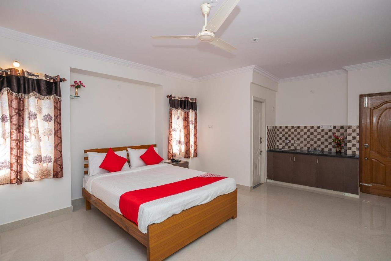 Oyo 27839 Manyata Residency Hotell Bangalore Exteriör bild