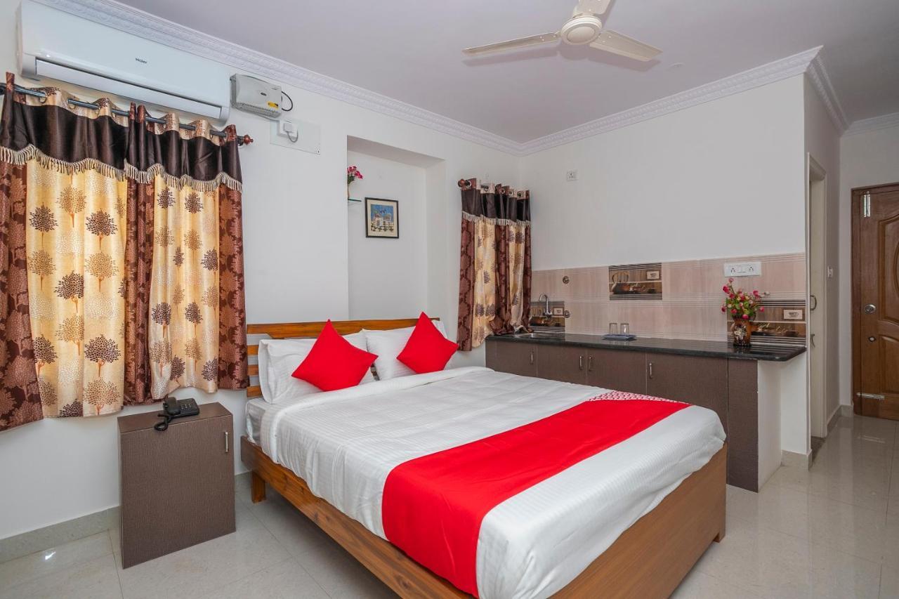 Oyo 27839 Manyata Residency Hotell Bangalore Exteriör bild